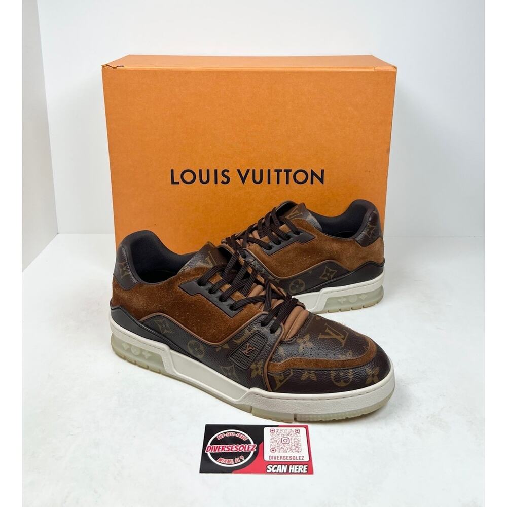 Size 8.5LV/9.5US - Louis Vuitton Brown Suede Monogram Trainers🤎 RETAIL $1.2K!